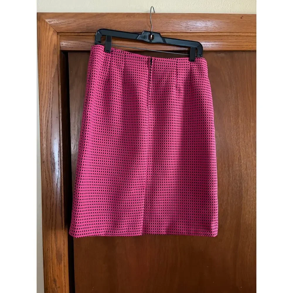 T Milano Women’s 2 Piece Skirt Suit Pink Black Textured Jacket Set Size 6